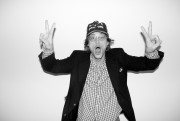 imagebam.com