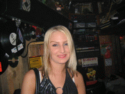 5de50020571846.gif