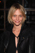 Sasha Pivovarova 8db9dd51270911