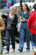 Keira Knightley_ sexy_Paris_candids_1