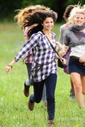 d35f4688188643 Selena Gomez Films A Commerical For Her Dream Out  Loud Clothing Line